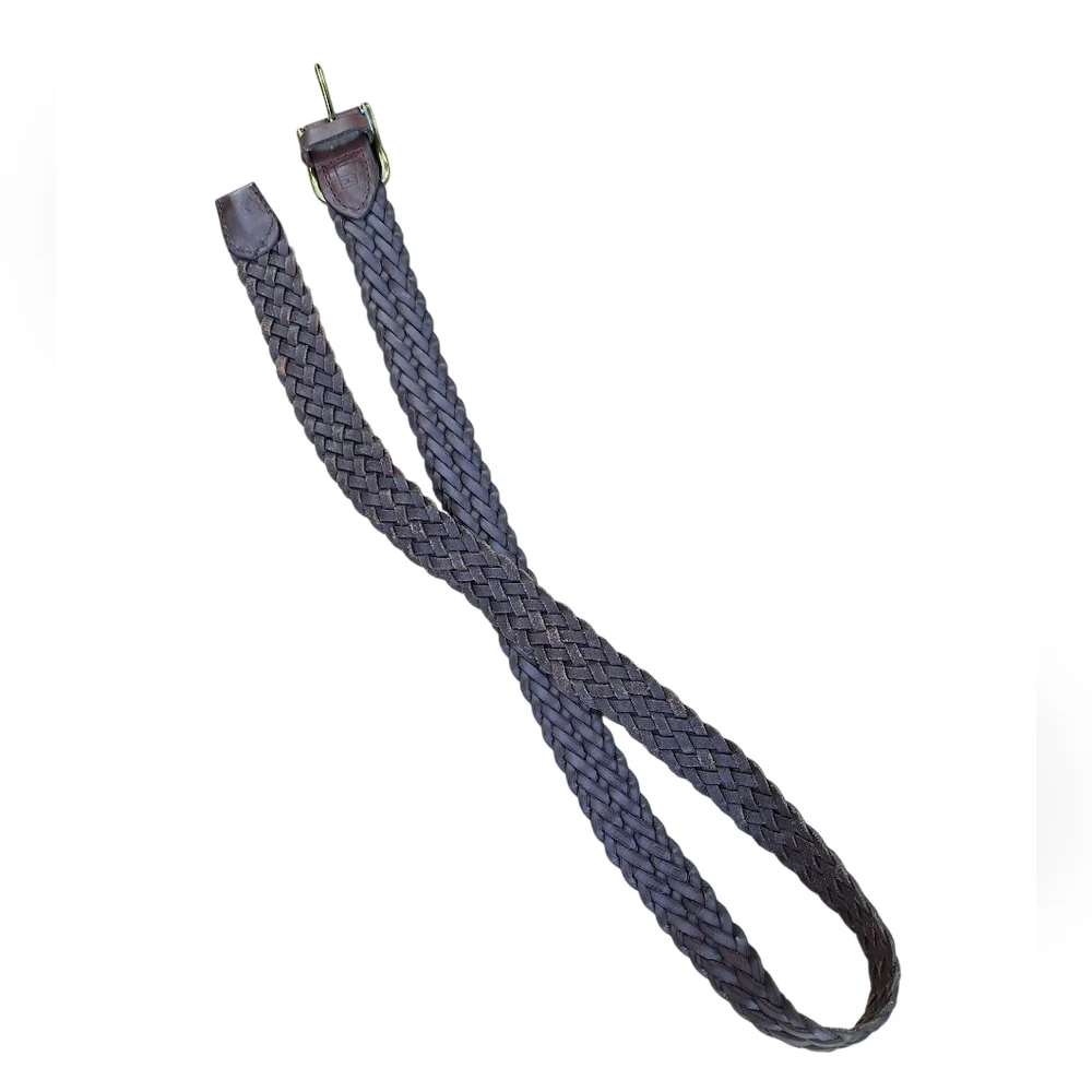 Tommy Hilfiger Men's 46 Inch Brown Belt.